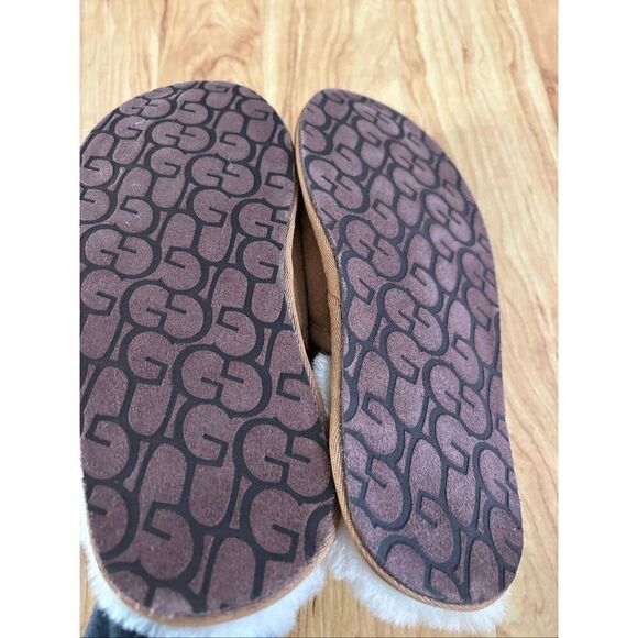 Ugg Australia Scuff Slipper Size 9 tan and white fluffy and soft comfy indoor - Picture 4 of 6